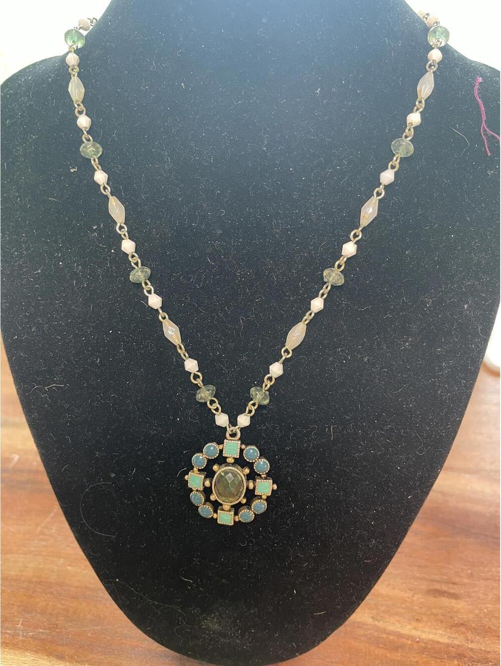 Vintage Bead Circular Faux Stone Necklace